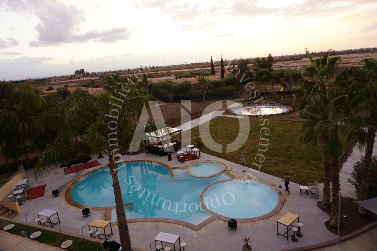 Local commercial à vendre à Marrakech, 3 900 m² – photo 3 sur 12